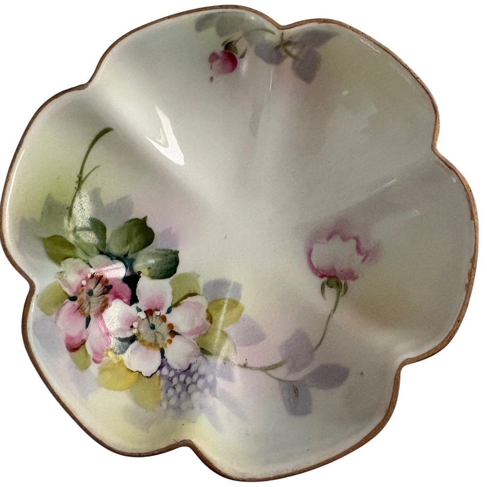 Antique Nippon Hand Painted Floral Scalloped Footed Nut Bowl Candy Dish Gold